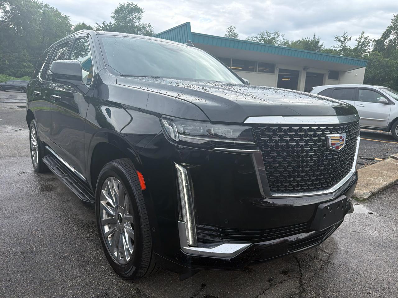 Cadillac Escalade 4WD 4dr Premium Luxury 2021