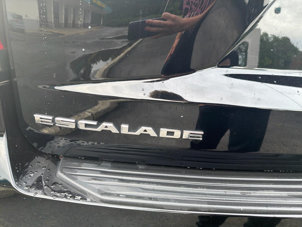 Cadillac Escalade 4WD 4dr Premium Luxury 2021