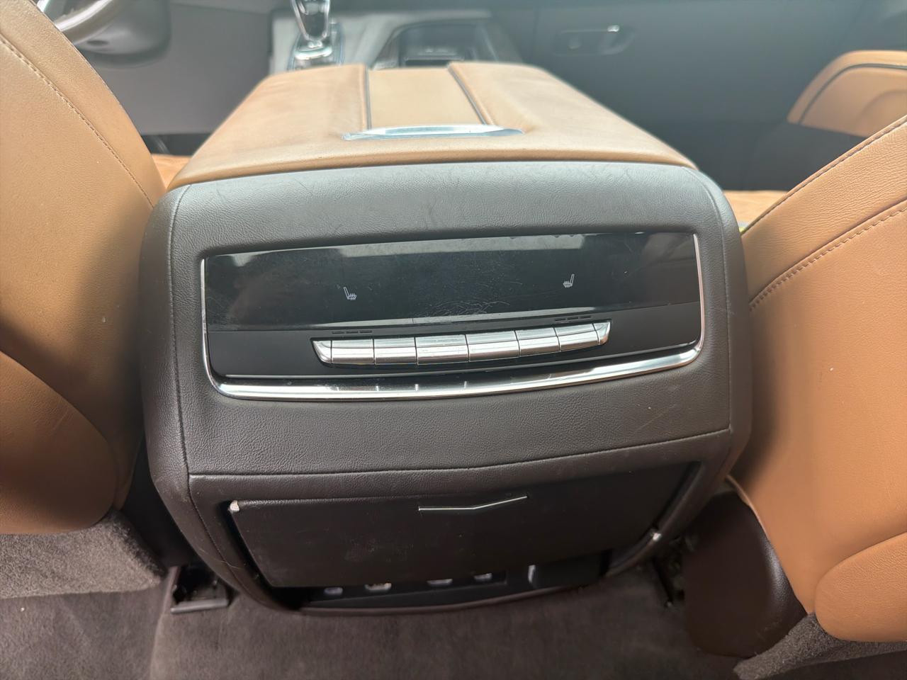 Cadillac Escalade 4WD 4dr Premium Luxury 2021
