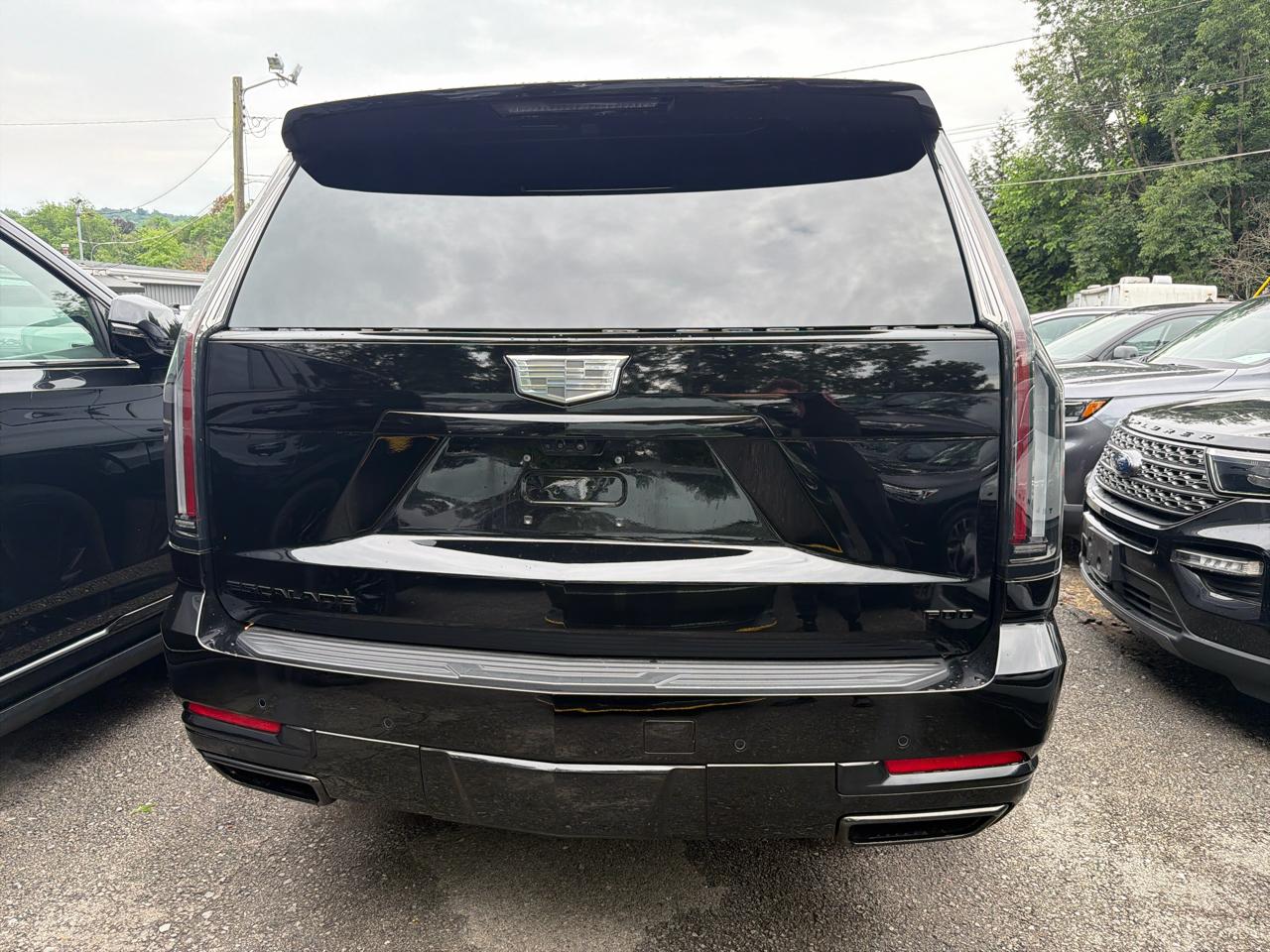 Cadillac Escalade ESV 4WD 4dr Sport Platinum 2025
