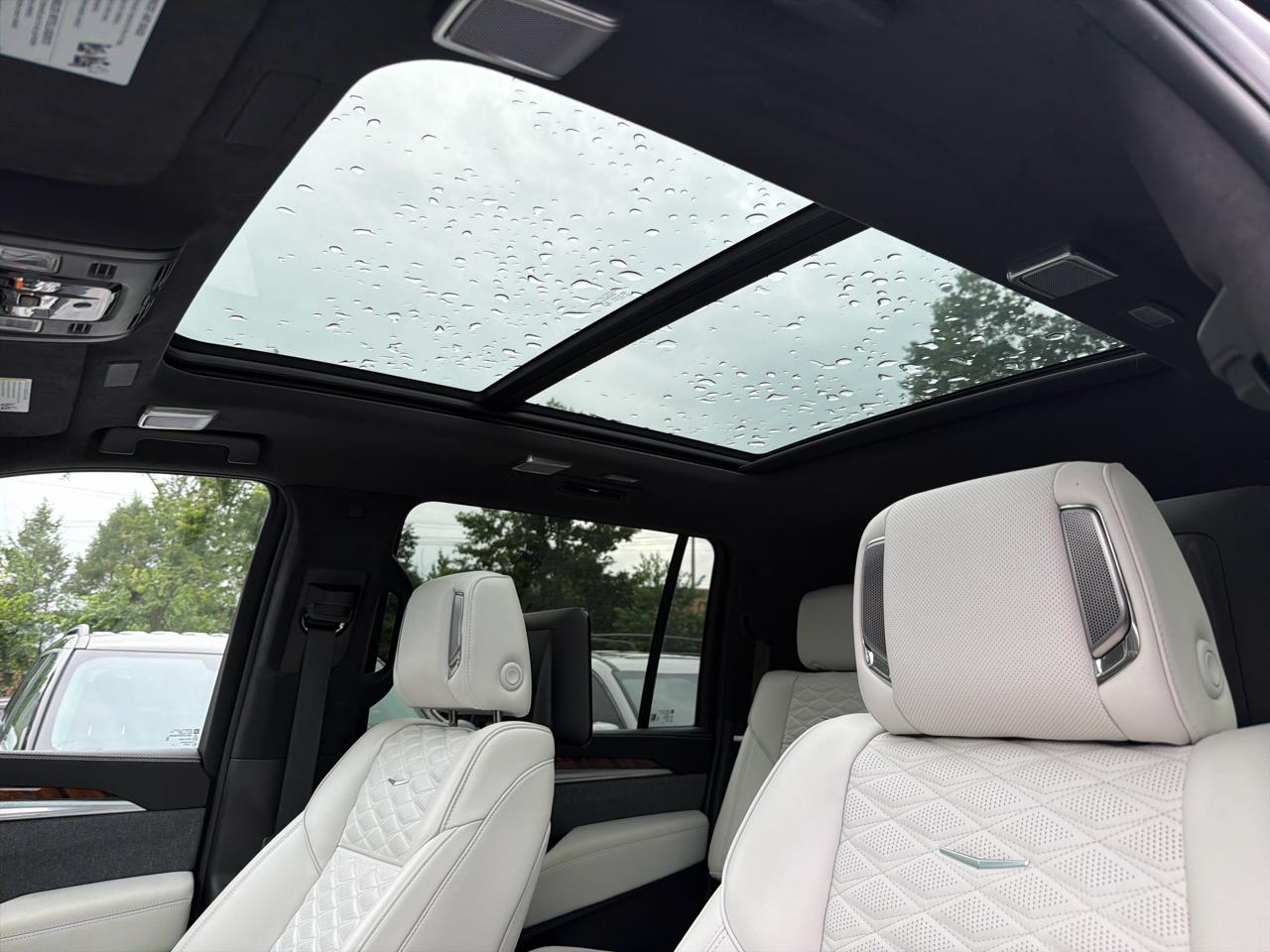 Cadillac Escalade ESV 4WD 4dr Sport Platinum 2025