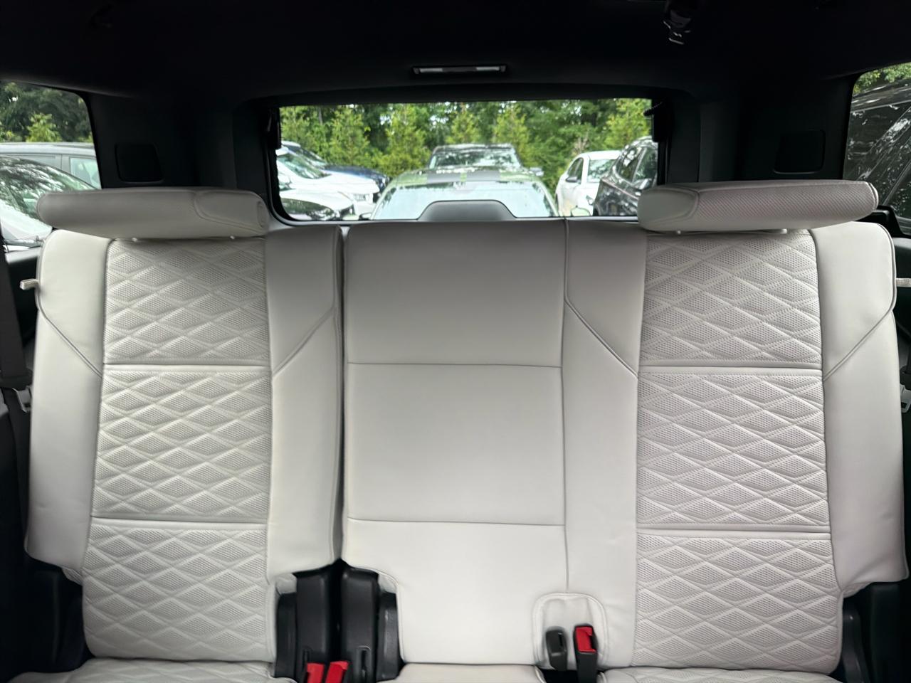 Cadillac Escalade ESV 4WD 4dr Sport Platinum 2025