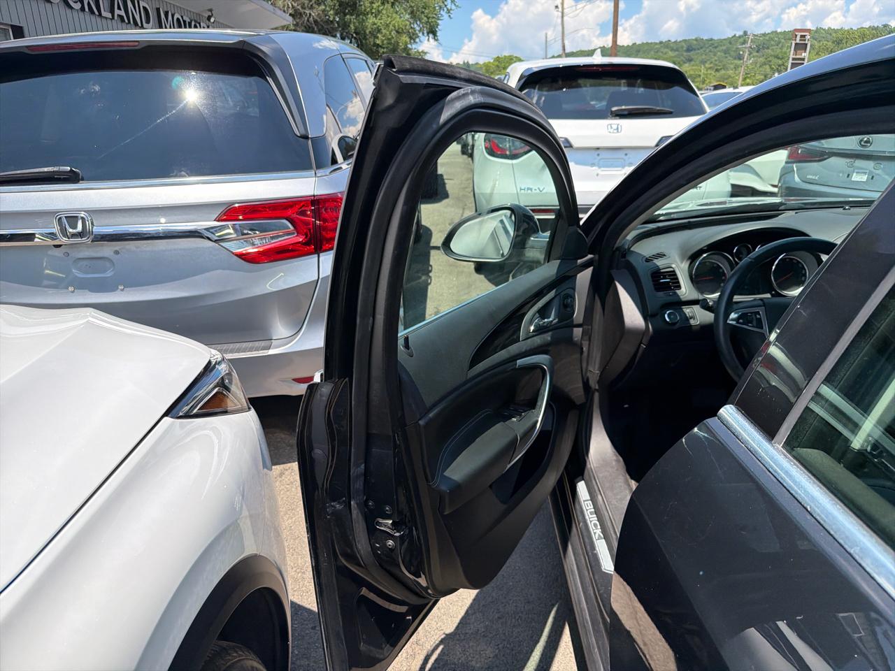 Buick Regal 4dr Sdn Turbo Premium 1 2012
