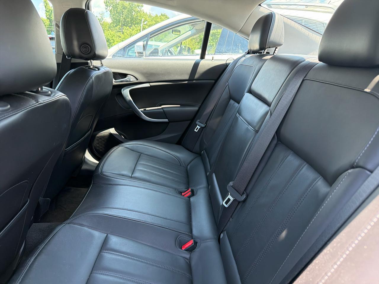 Buick Regal 4dr Sdn Turbo Premium 1 2012
