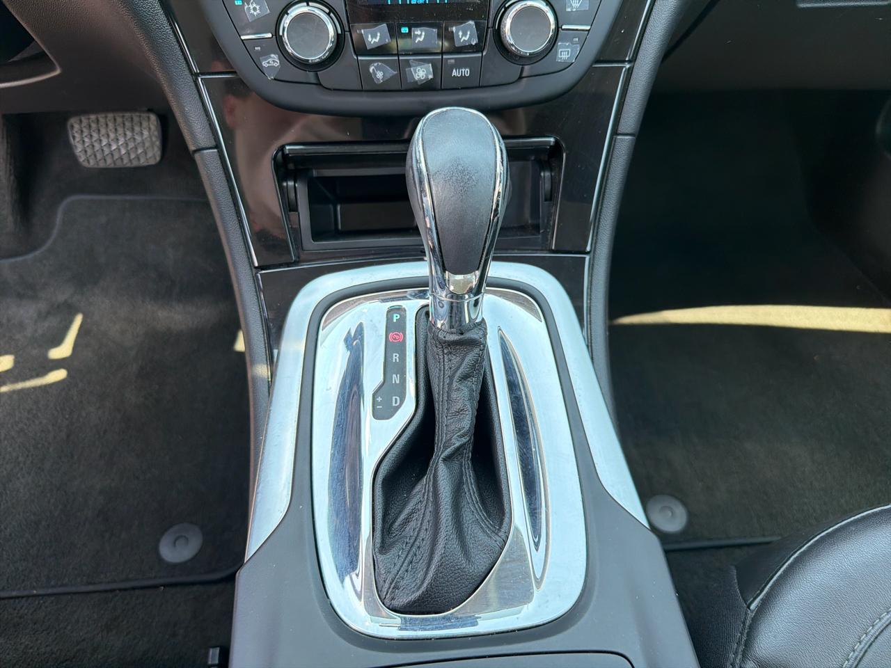 Buick Regal 4dr Sdn Turbo Premium 1 2012