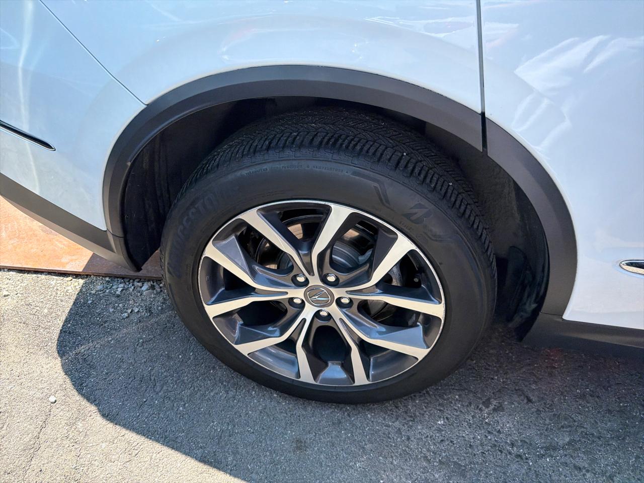 Acura MDX SH-AWD w/Technology Package 2023
