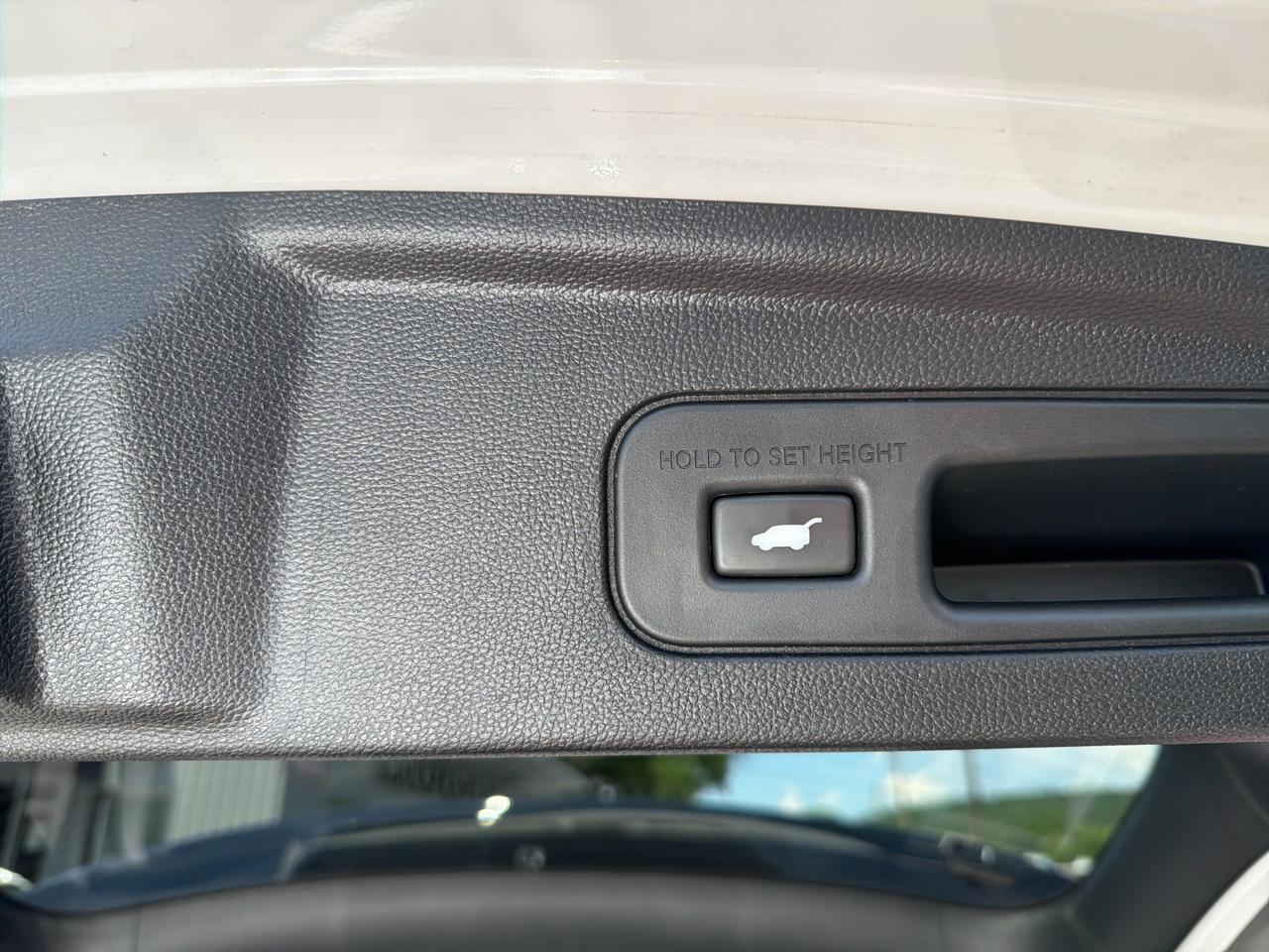 Acura MDX SH-AWD w/Technology Package 2023