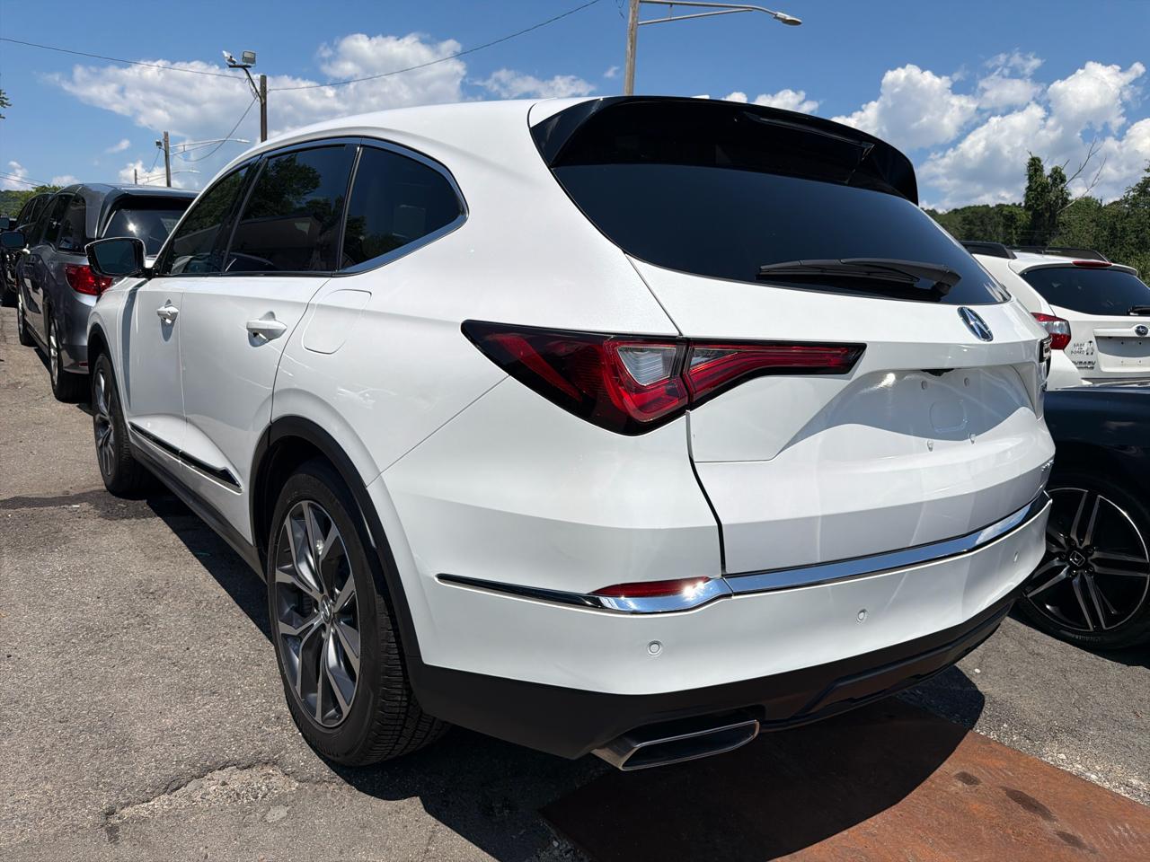 Acura MDX SH-AWD w/Technology Package 2023