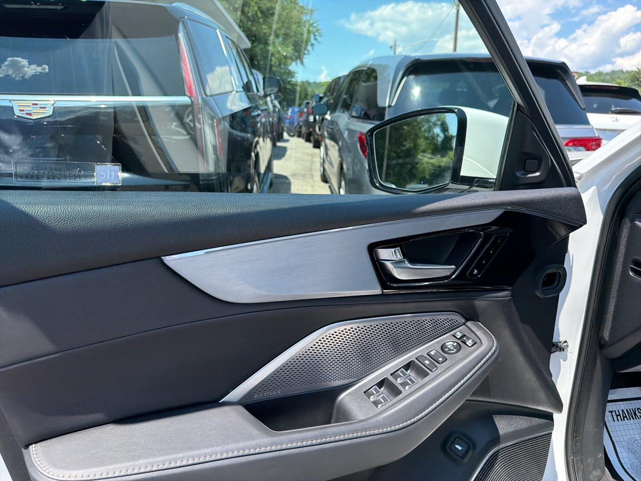 Acura MDX SH-AWD w/Technology Package 2023