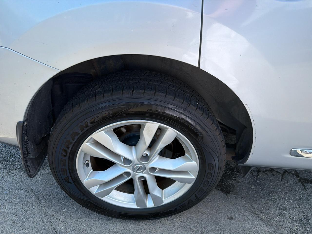 Nissan Rogue AWD 4dr SV 2012