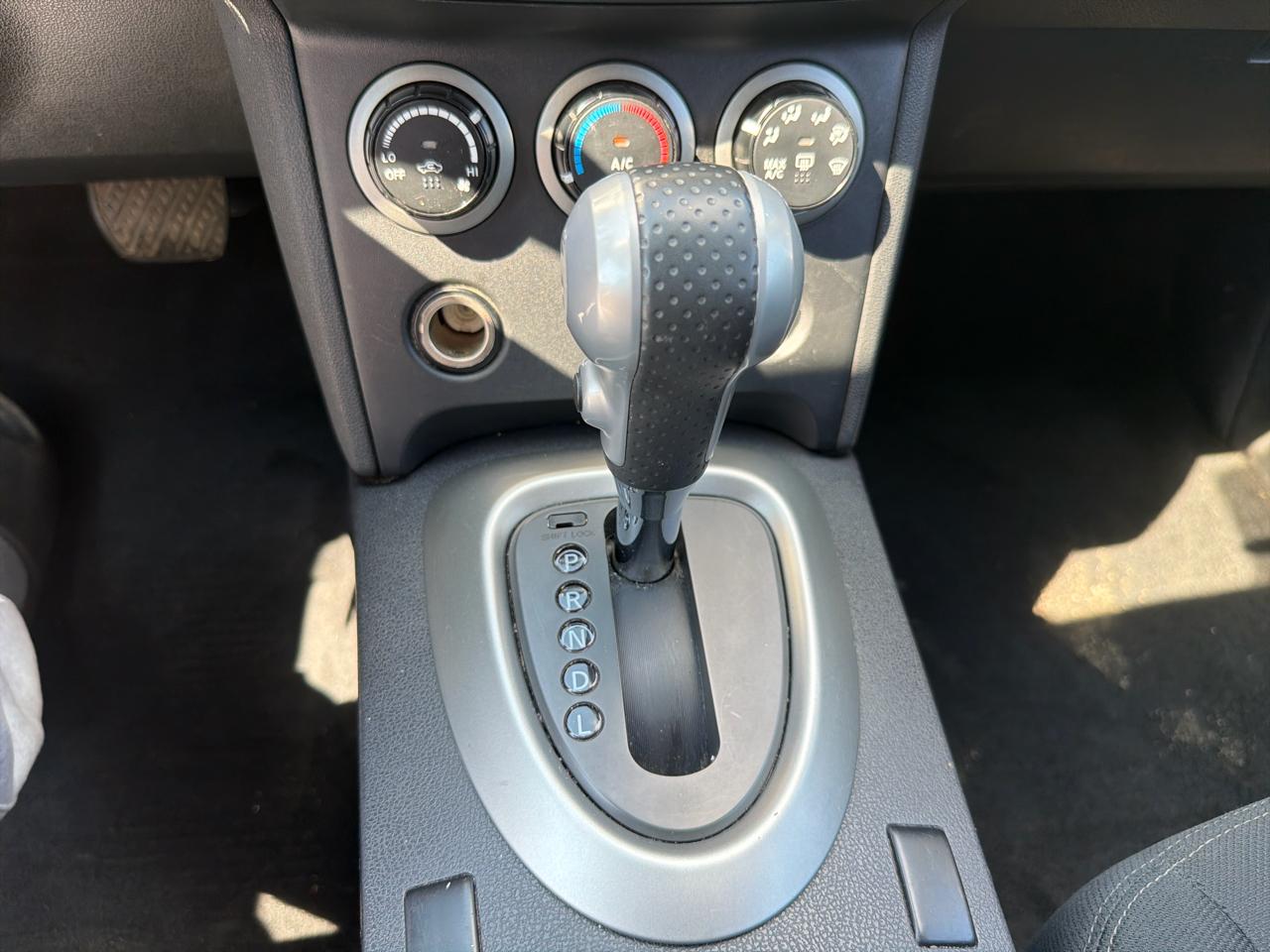 Nissan Rogue AWD 4dr SV 2012