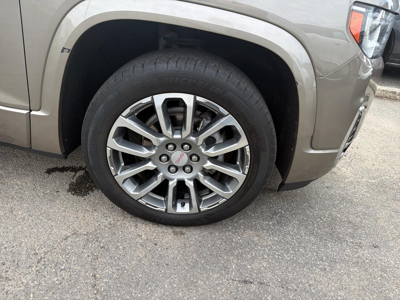 GMC Acadia AWD 4dr Denali 2023