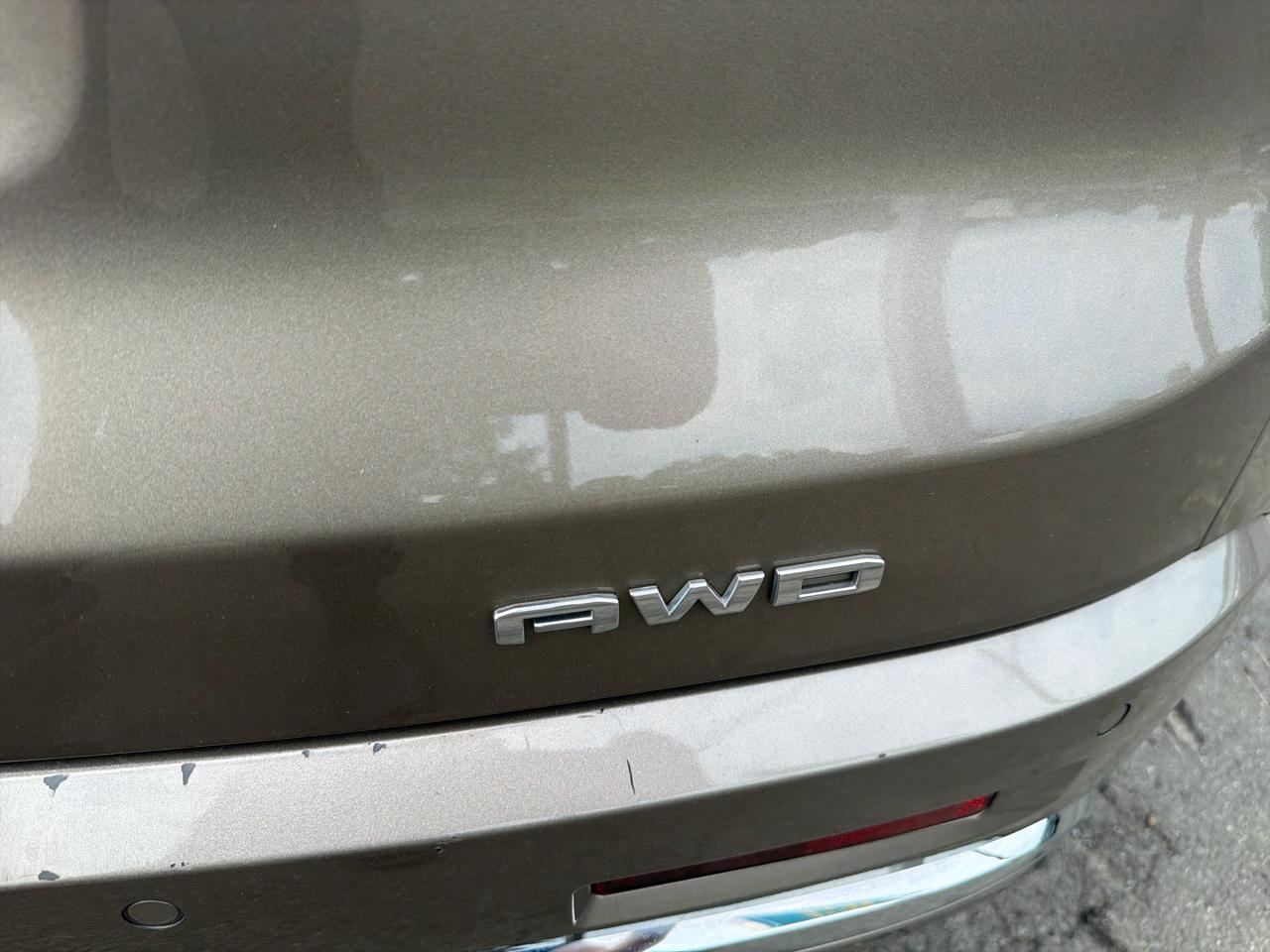 GMC Acadia AWD 4dr Denali 2023