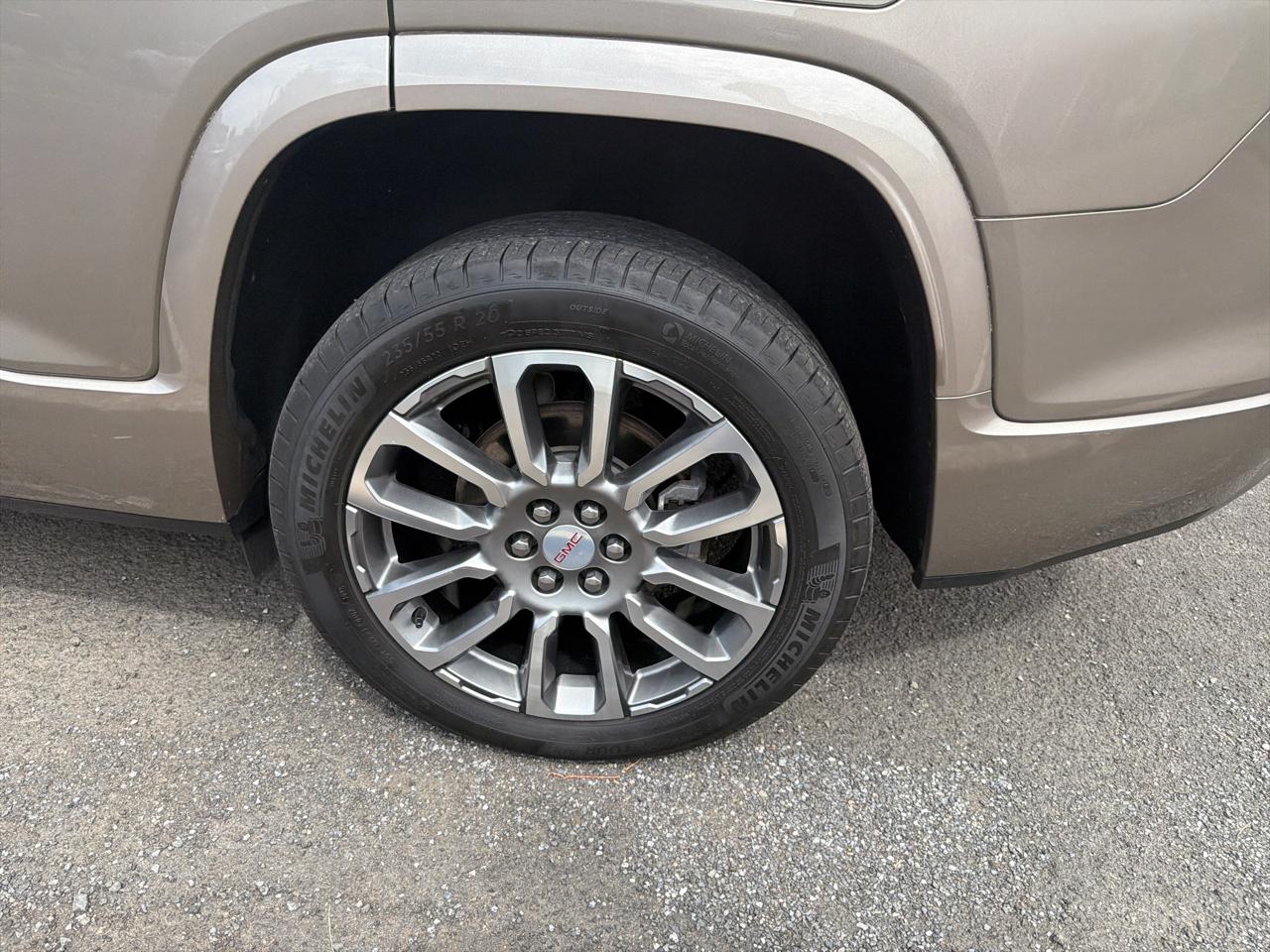 GMC Acadia AWD 4dr Denali 2023