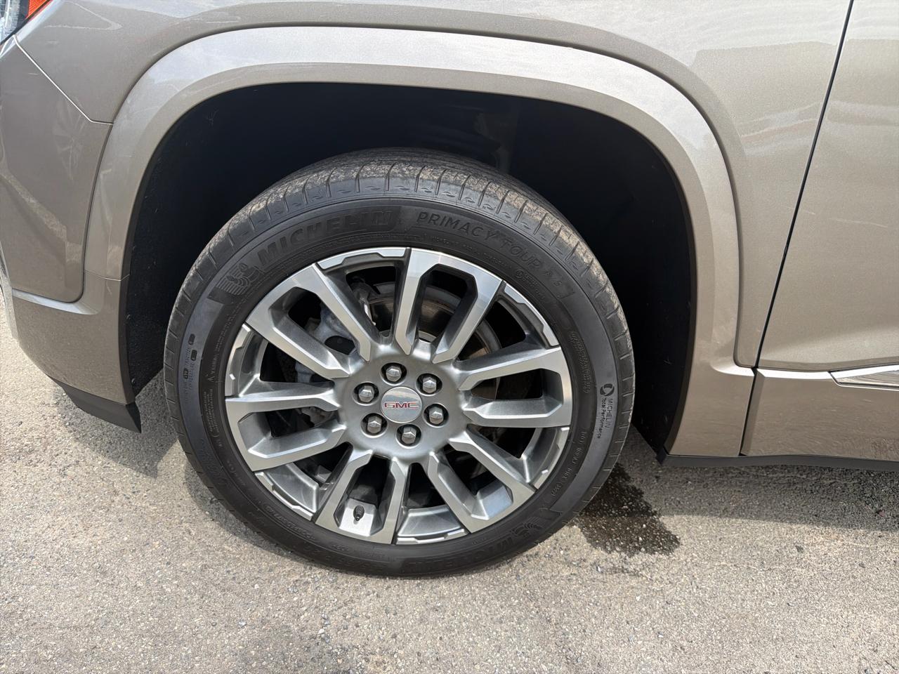 GMC Acadia AWD 4dr Denali 2023