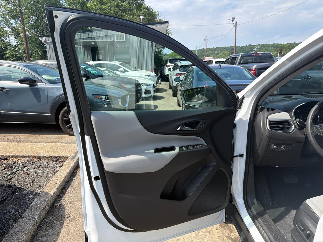 Chevrolet Equinox AWD 4dr LS w/1LS 2023