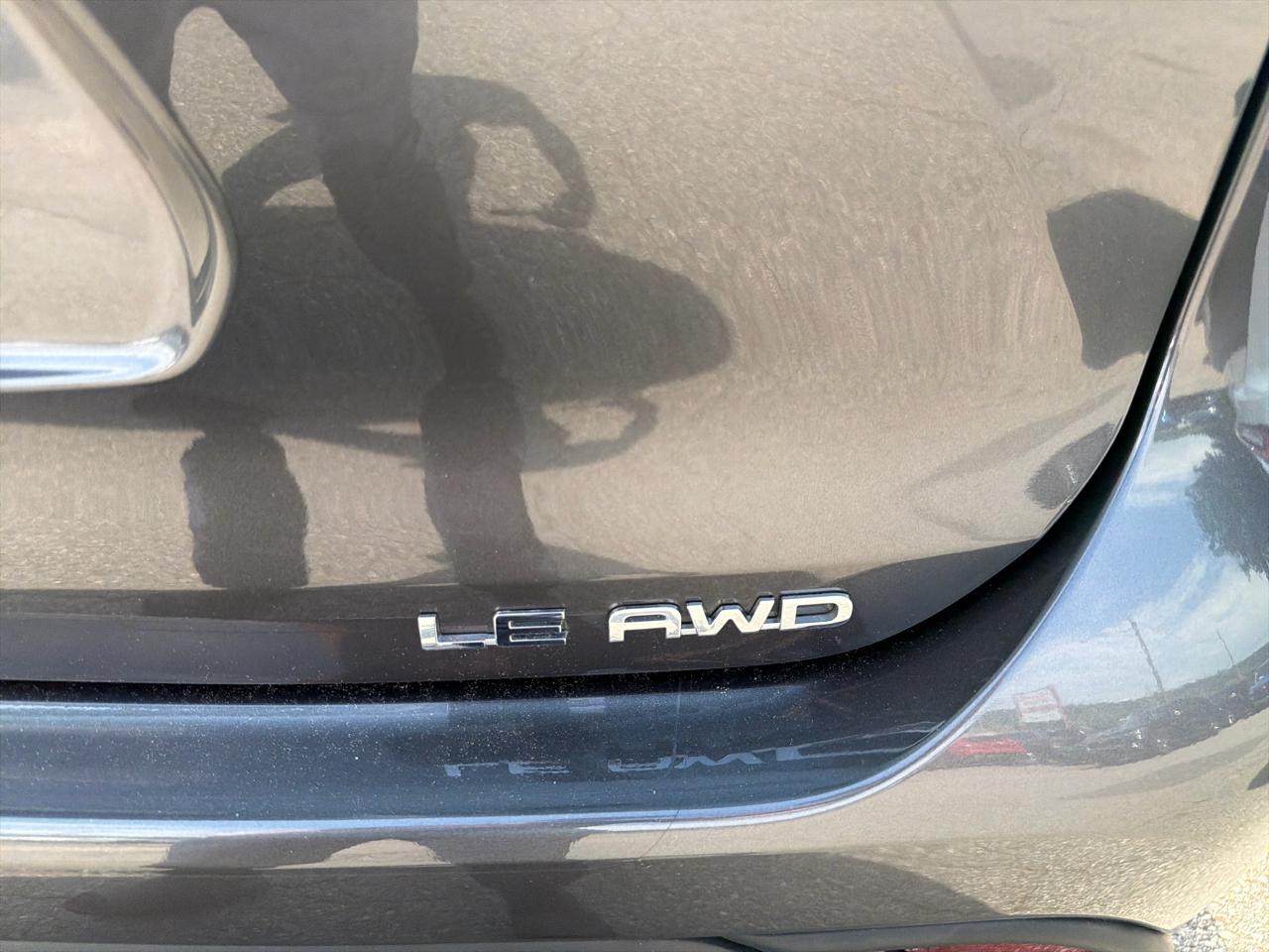 Toyota Highlander LE AWD (Natl) 2023