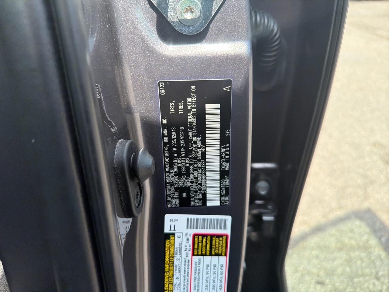 Toyota Highlander LE AWD (Natl) 2023