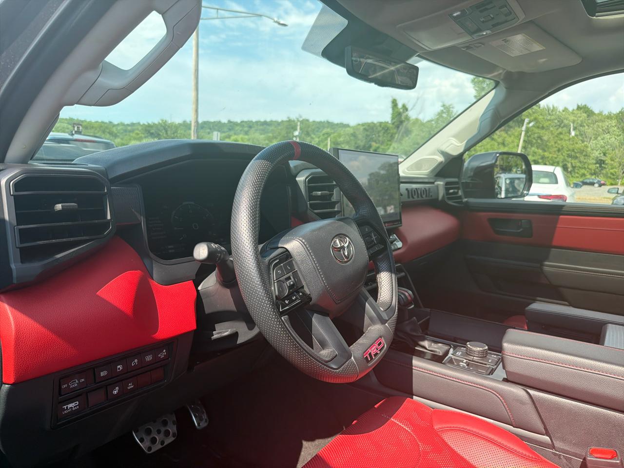 Toyota Sequoia Capstone 4WD (Natl) 2023