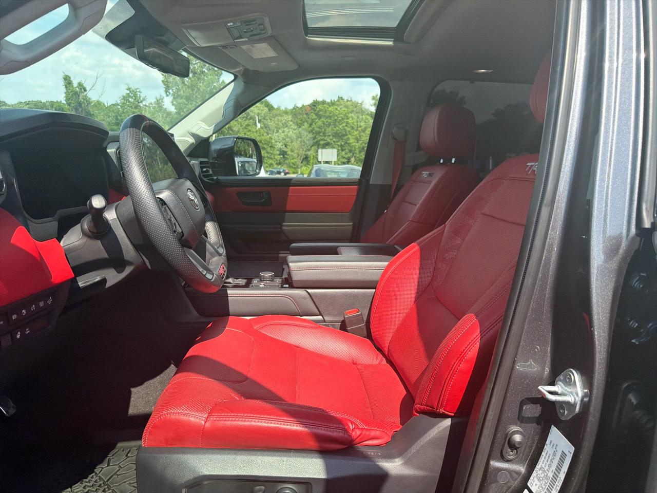 Toyota Sequoia Capstone 4WD (Natl) 2023
