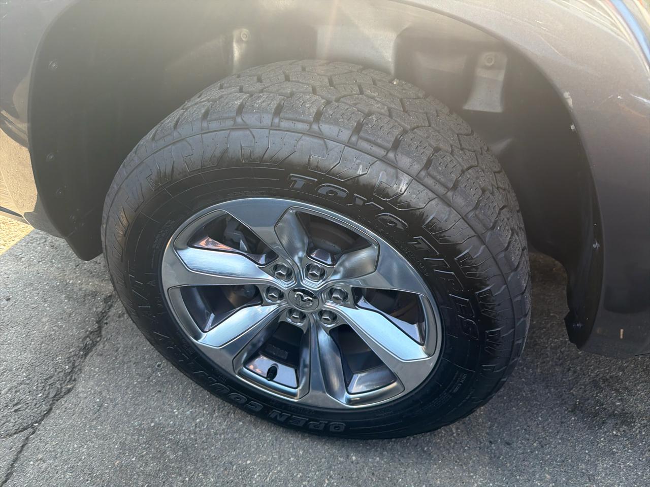 RAM 1500 Limited 4x4 Crew Cab 5'7" Box 2019