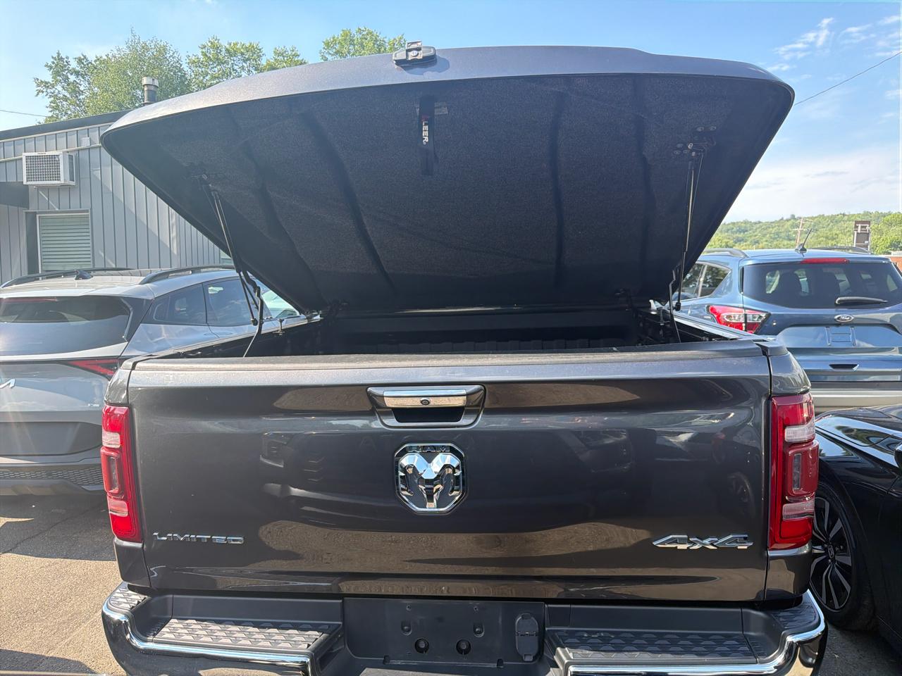RAM 1500 Limited 4x4 Crew Cab 5'7" Box 2019