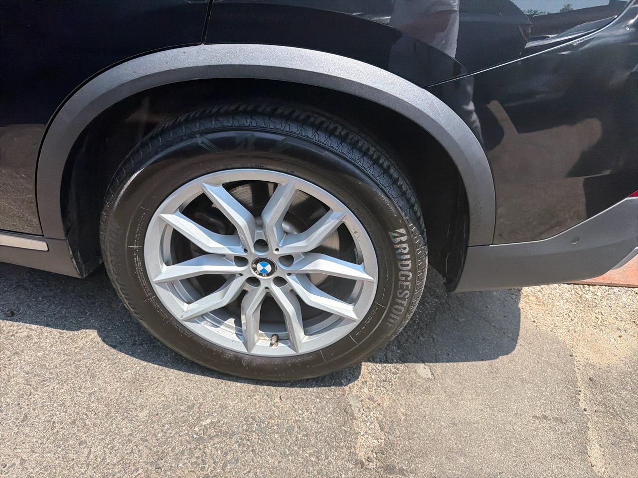 BMW X5 xDrive40i Sports Activity Vehicle 2023