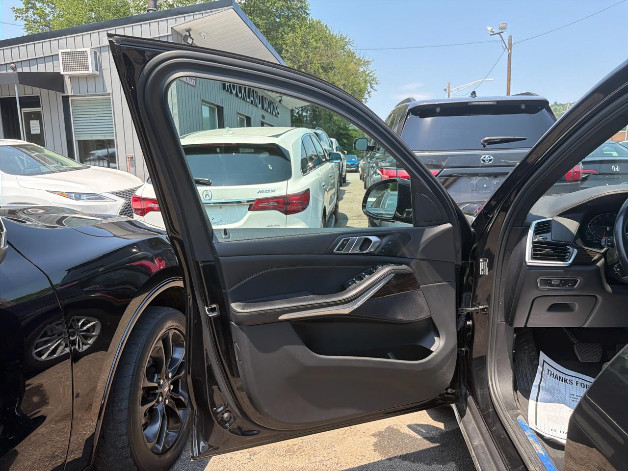 BMW X5 xDrive40i Sports Activity Vehicle 2023