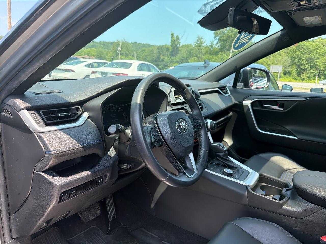 Toyota RAV4 Hybrid XSE AWD (Natl) 2021