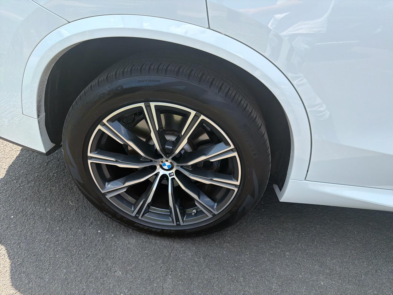 BMW X5 xDrive40i Sports Activity Vehicle 2024