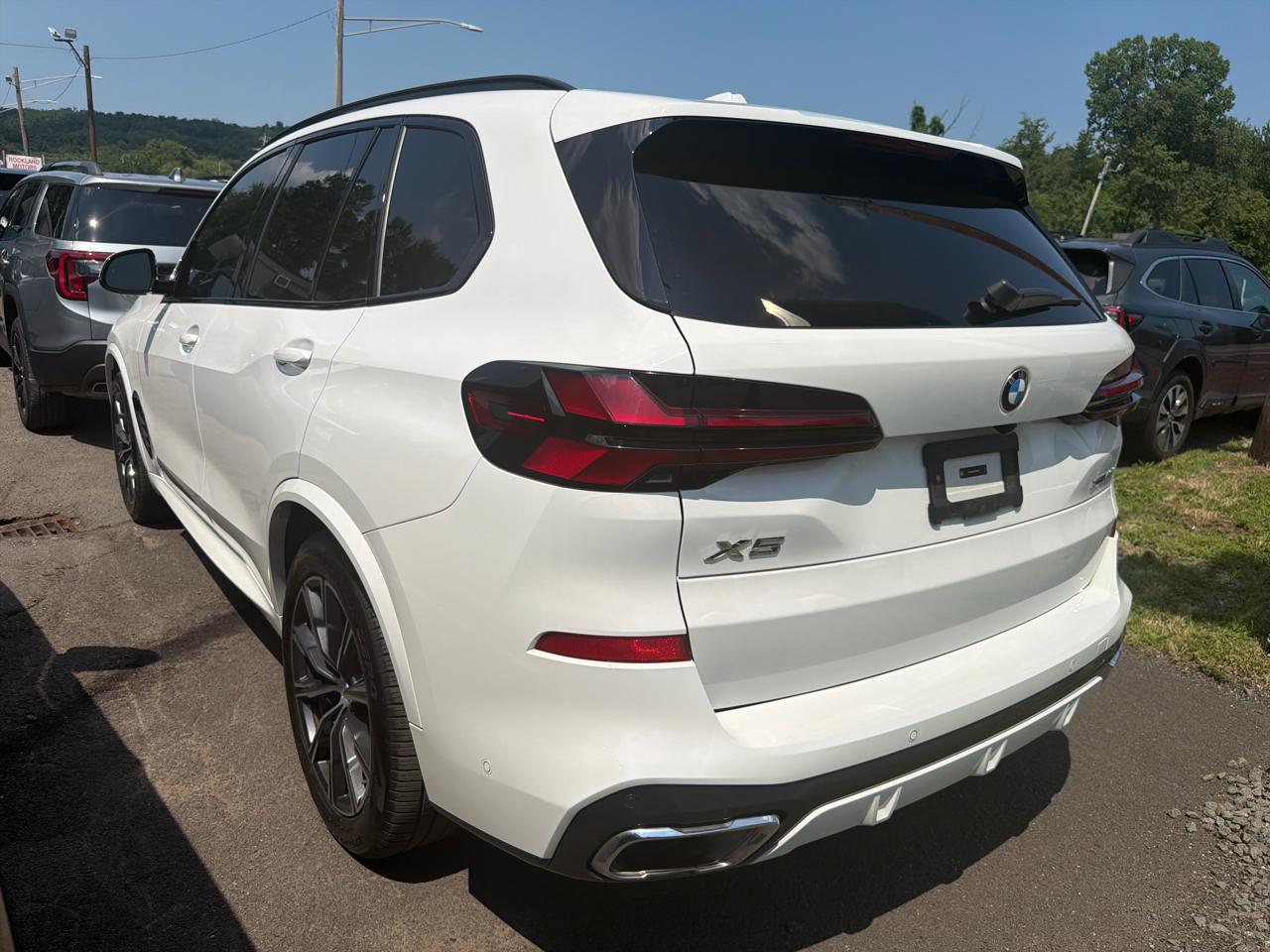 BMW X5 xDrive40i Sports Activity Vehicle 2024