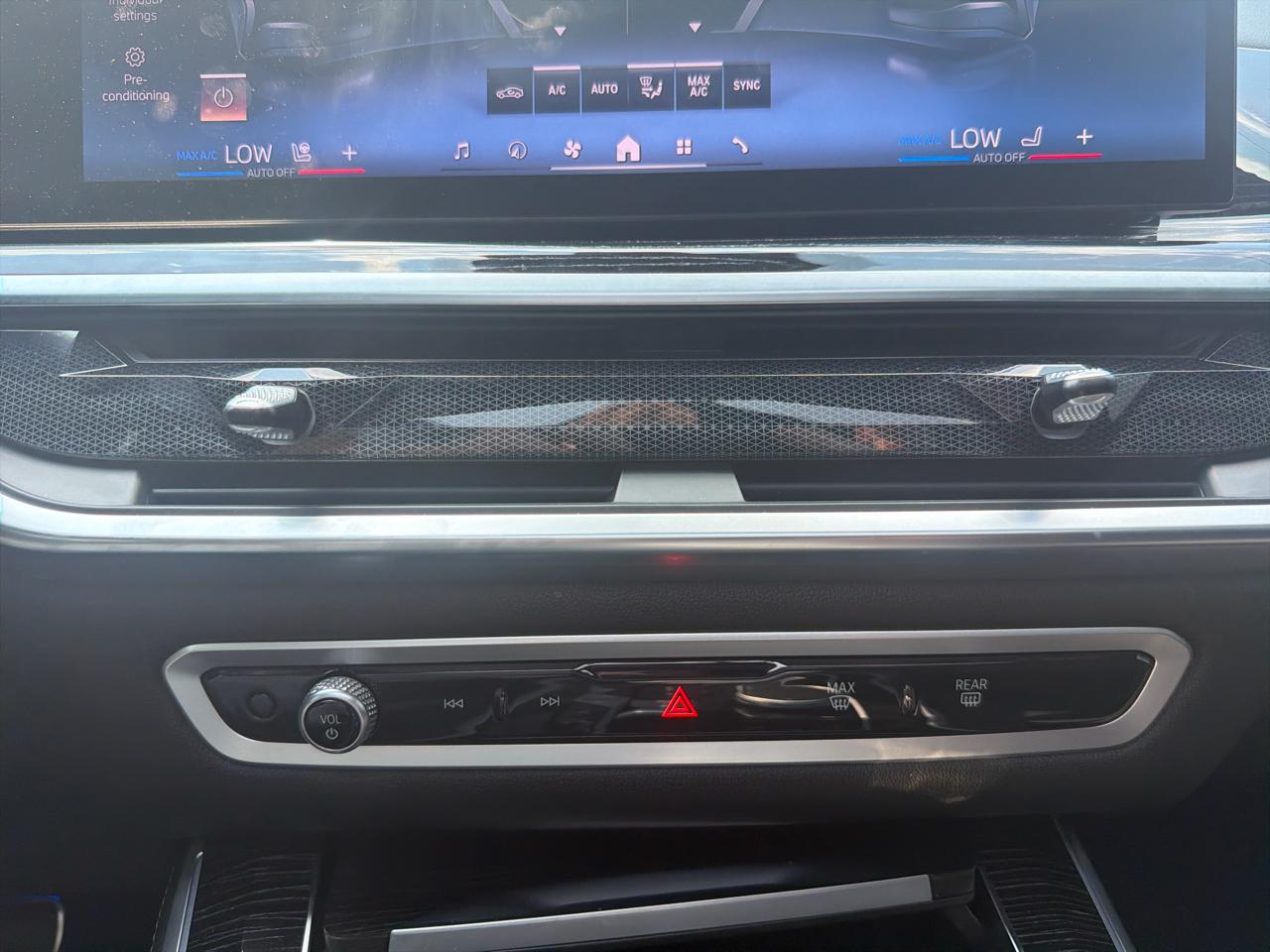 BMW X5 xDrive40i Sports Activity Vehicle 2024