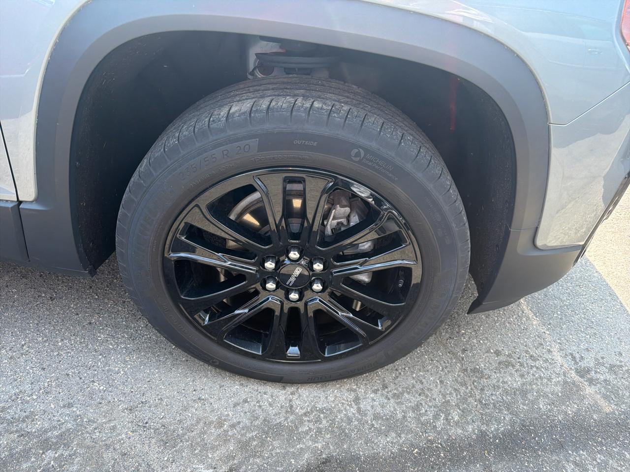 GMC Acadia AWD 4dr SLE 2023