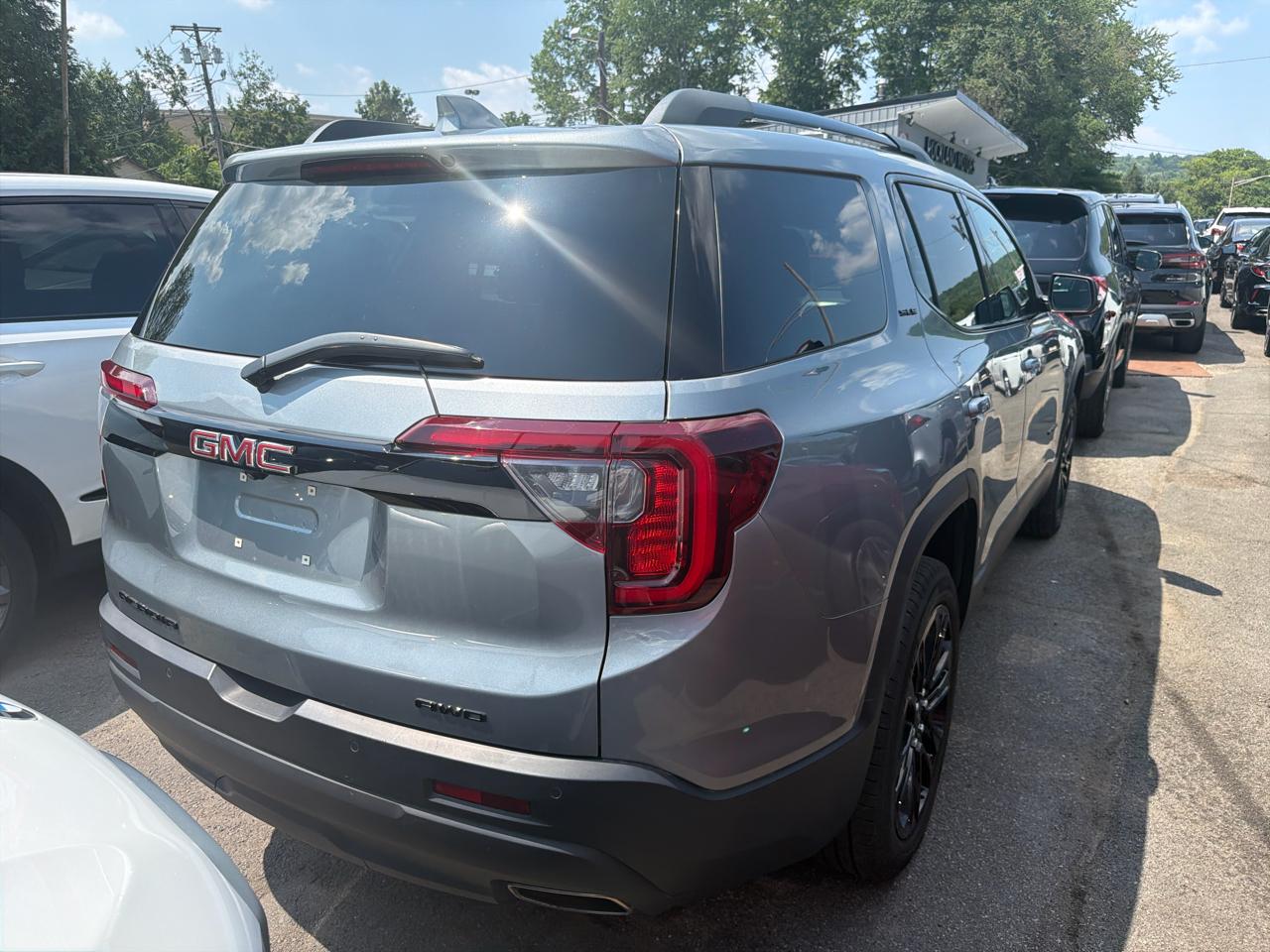 GMC Acadia AWD 4dr SLE 2023