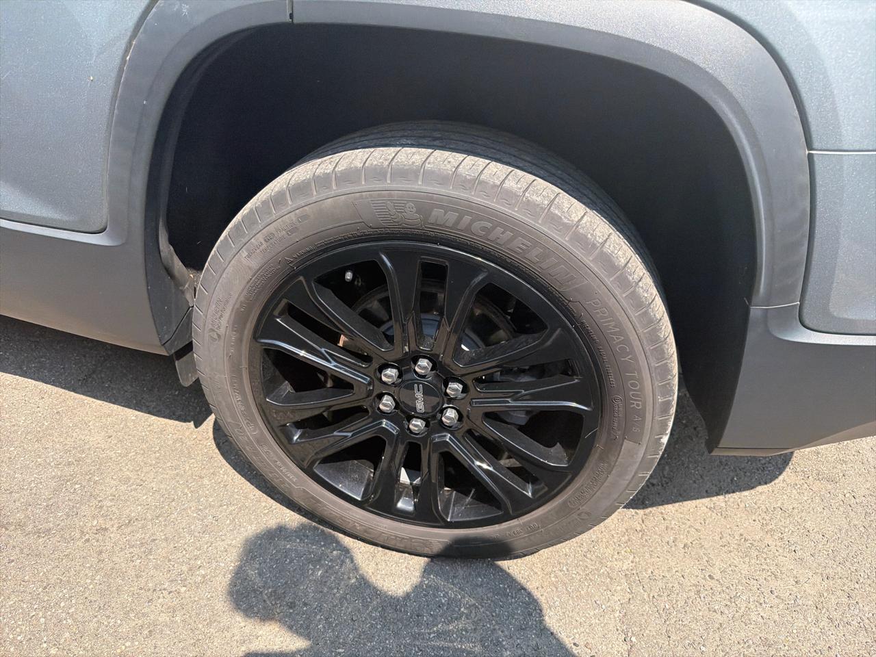 GMC Acadia AWD 4dr SLE 2023
