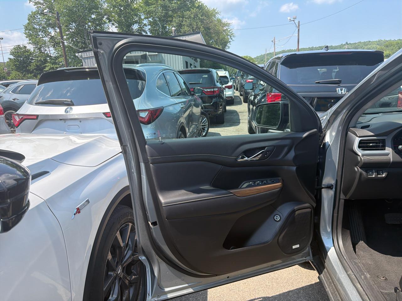 GMC Acadia AWD 4dr SLE 2023