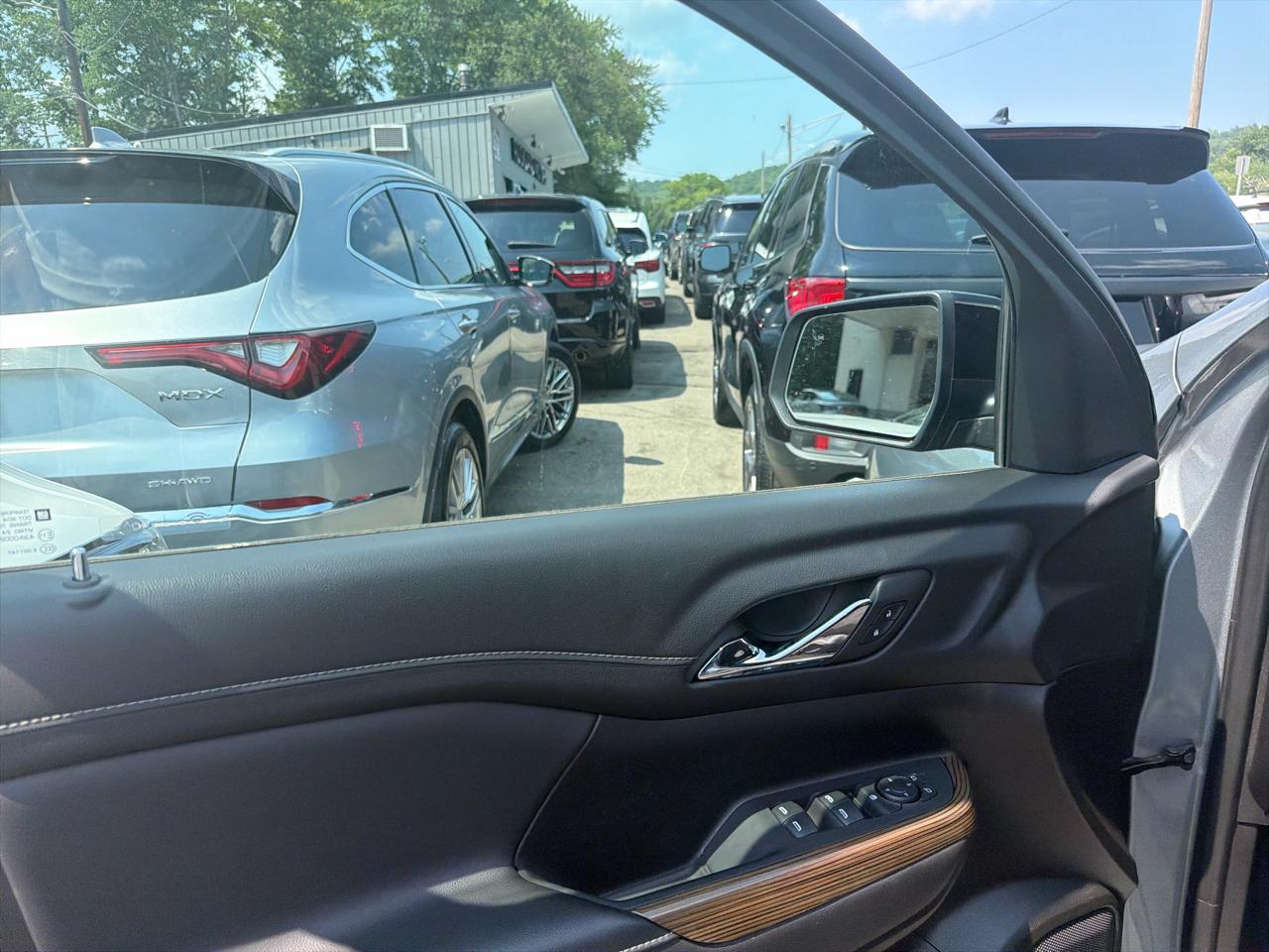 GMC Acadia AWD 4dr SLE 2023