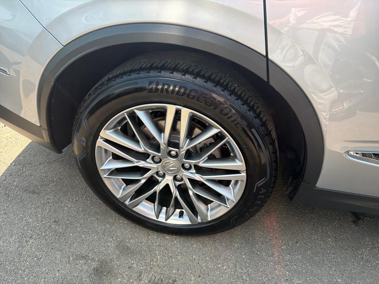 Acura MDX SH-AWD w/Advance Package 2024