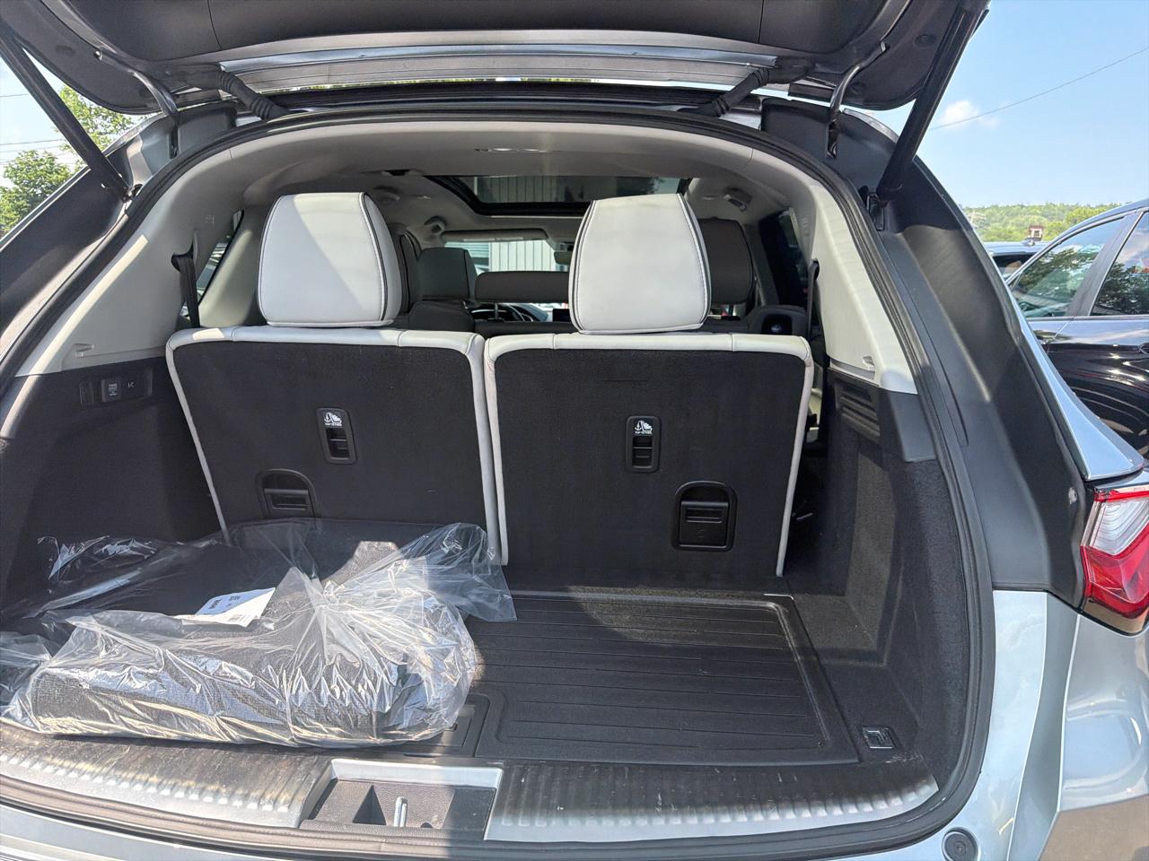 Acura MDX SH-AWD w/Advance Package 2024