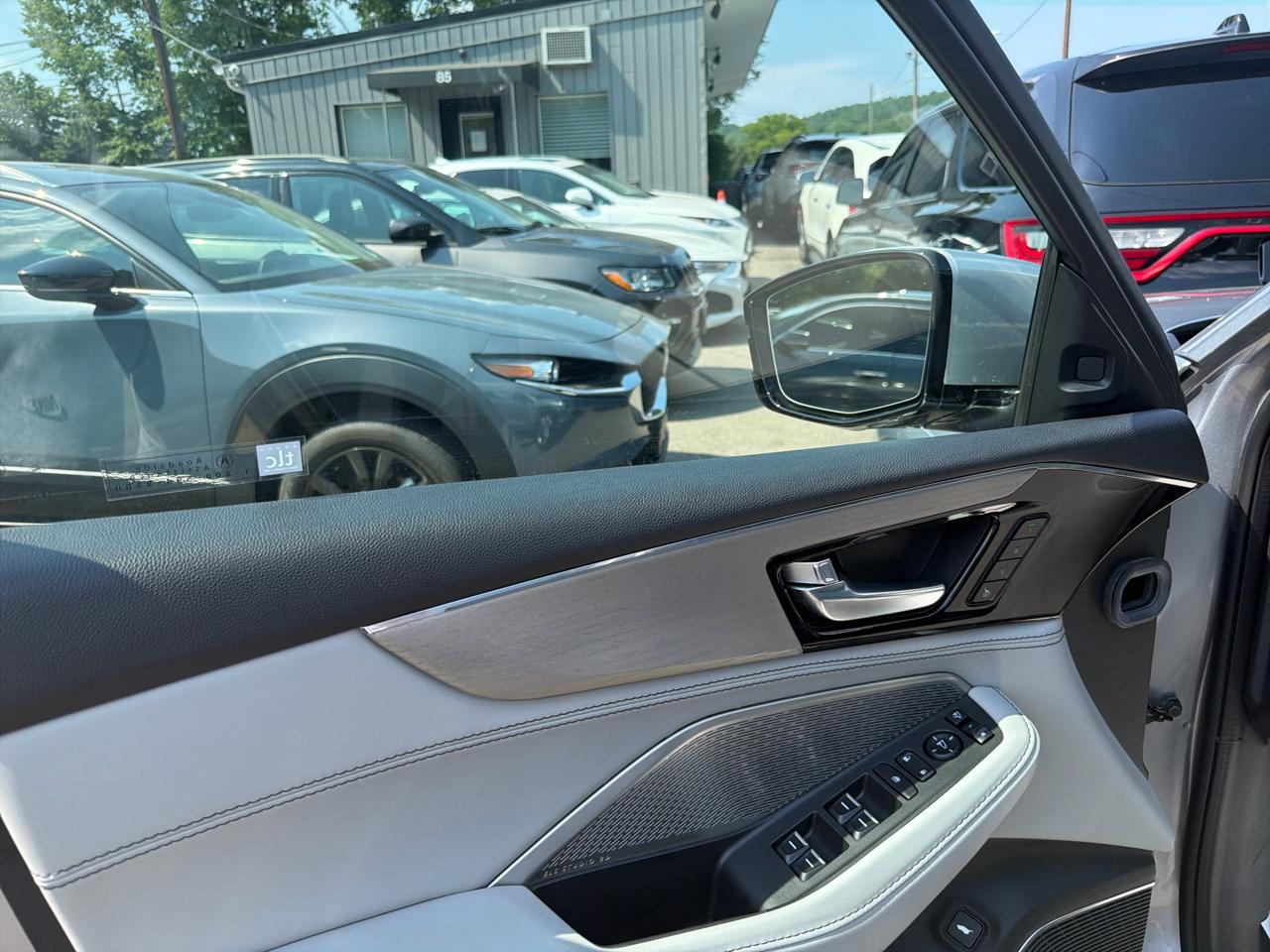 Acura MDX SH-AWD w/Advance Package 2024