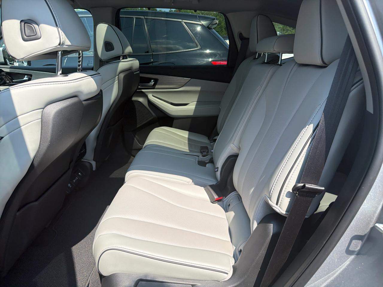 Acura MDX SH-AWD w/Advance Package 2024