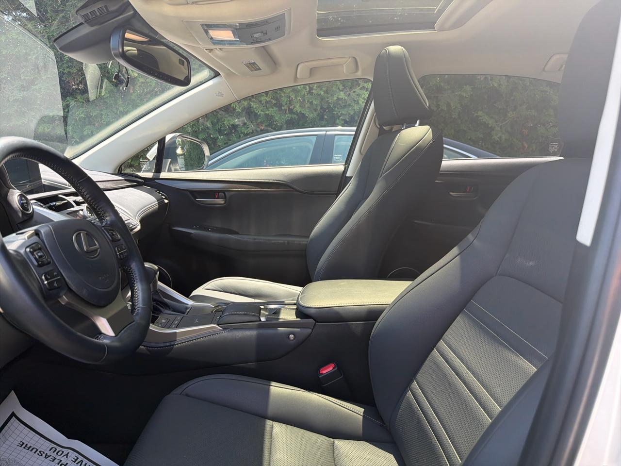 Lexus NX NX 300h AWD 2021
