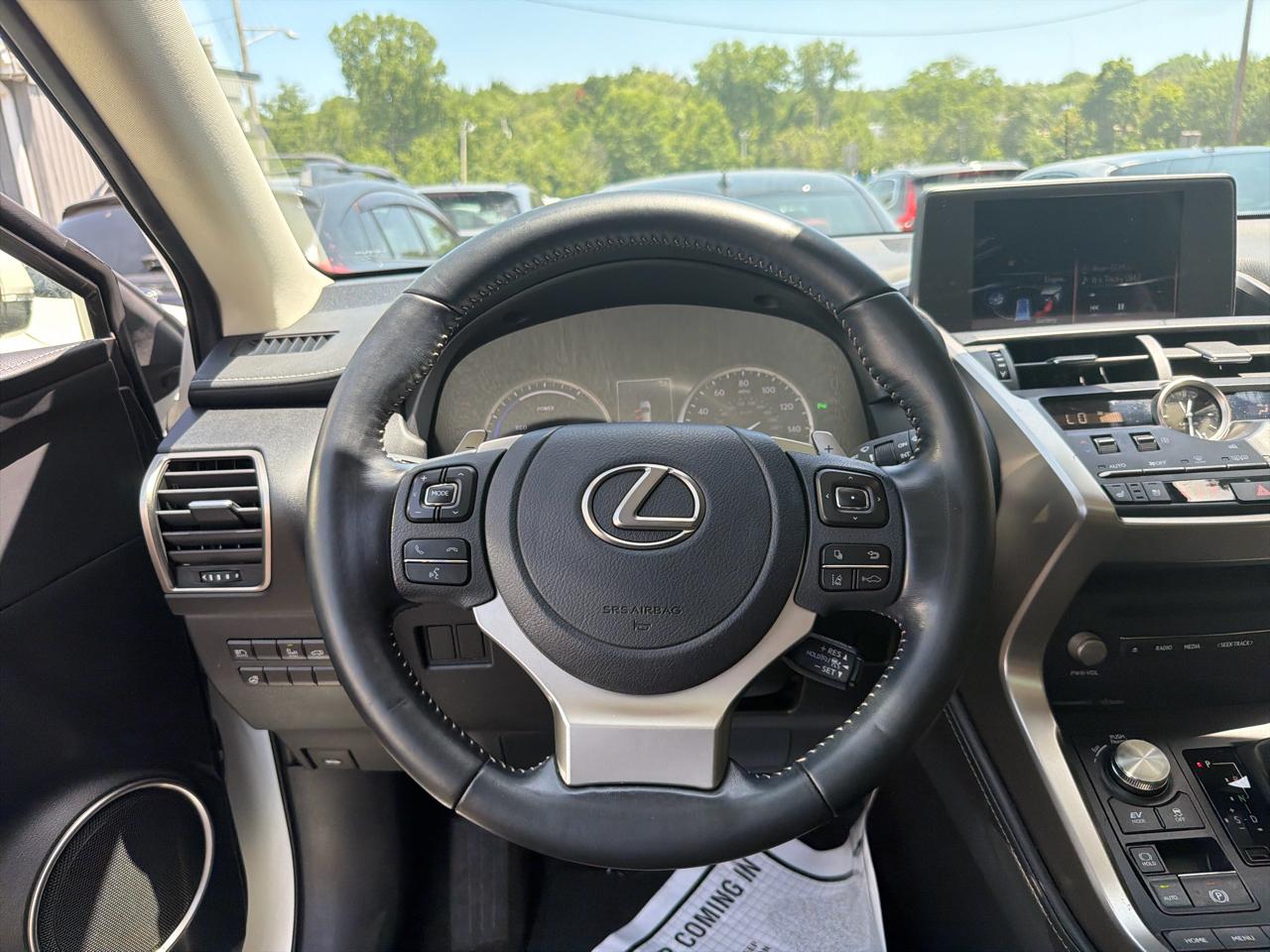 Lexus NX NX 300h AWD 2021