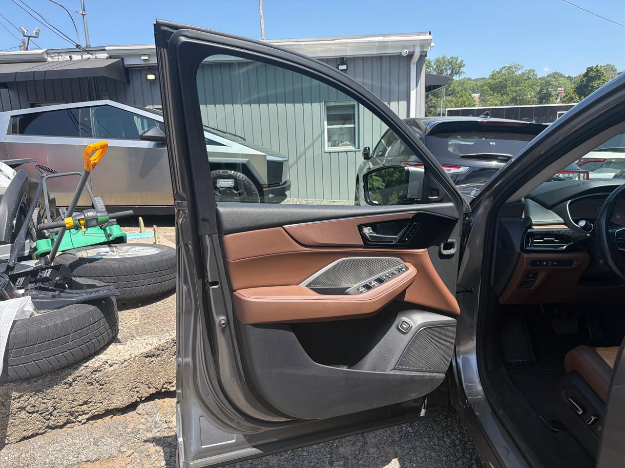 Acura MDX SH-AWD w/Technology Package 2023
