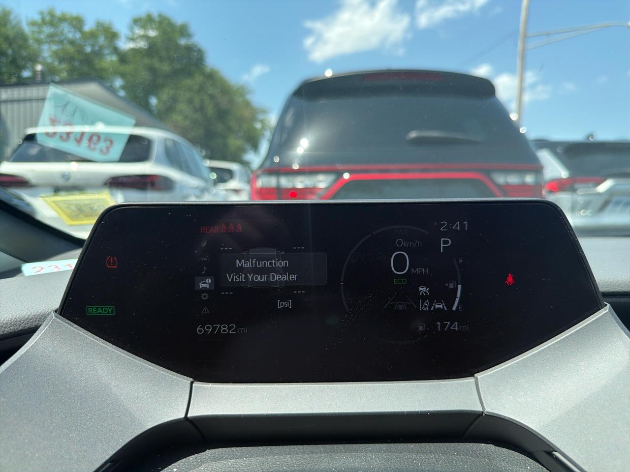 Toyota Prius Limited AWD (Natl) 2023