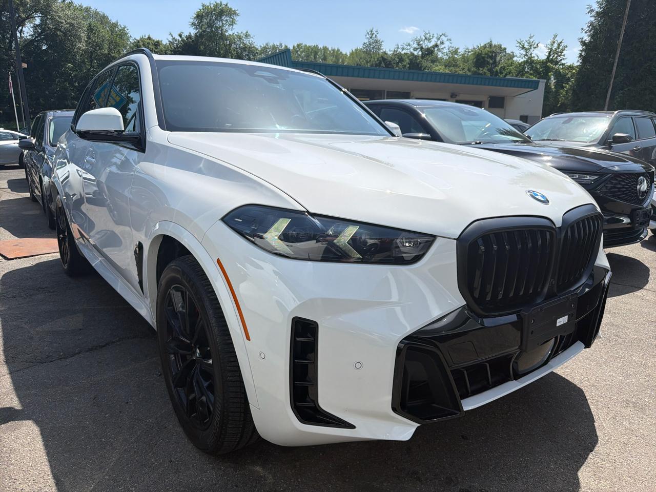 BMW X5 xDrive40i Sports Activity Vehicle 2025