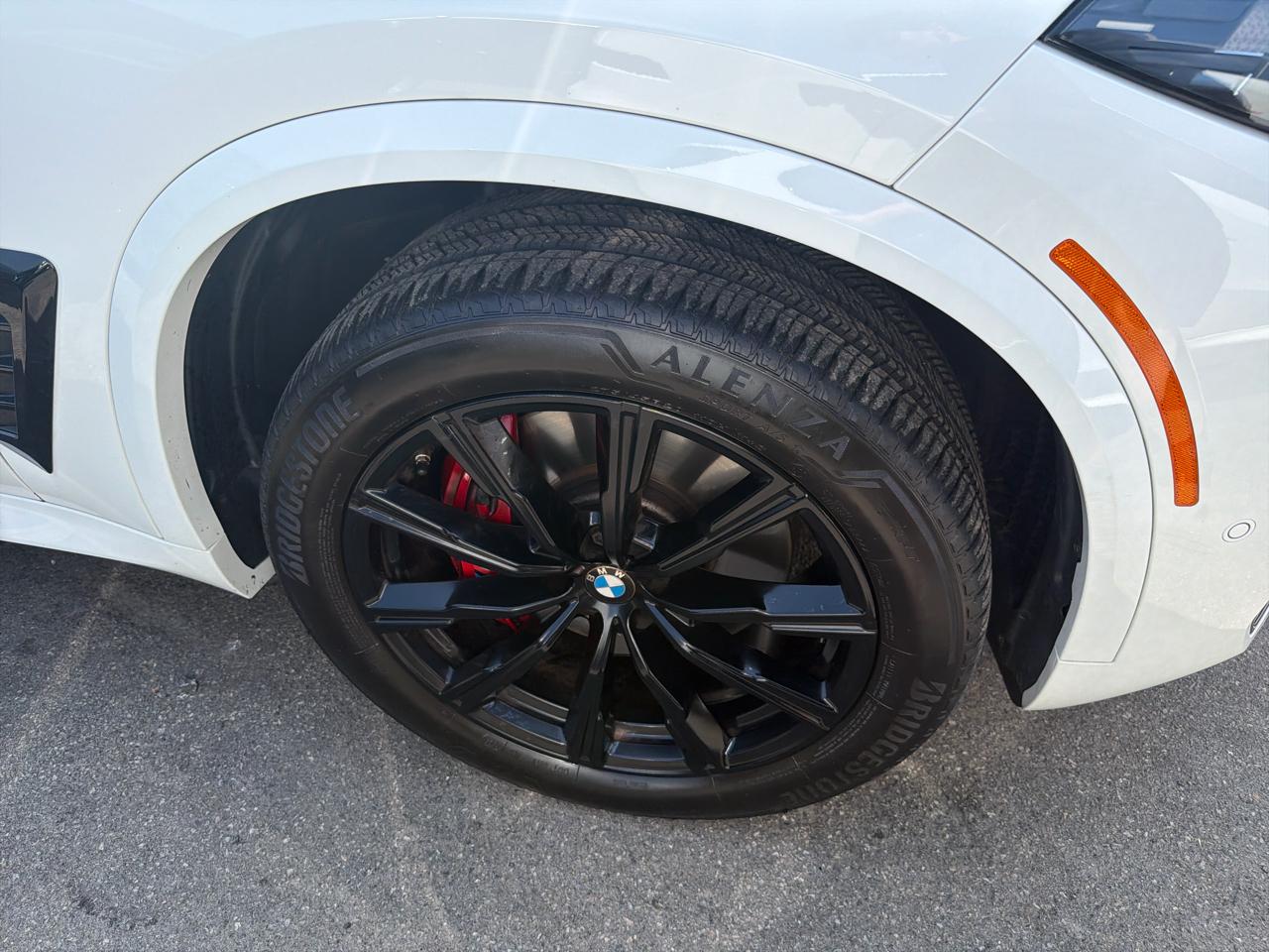 BMW X5 xDrive40i Sports Activity Vehicle 2025