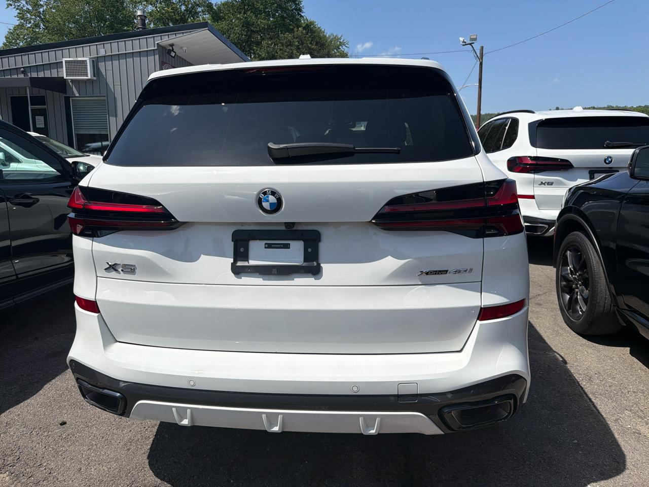 BMW X5 xDrive40i Sports Activity Vehicle 2025