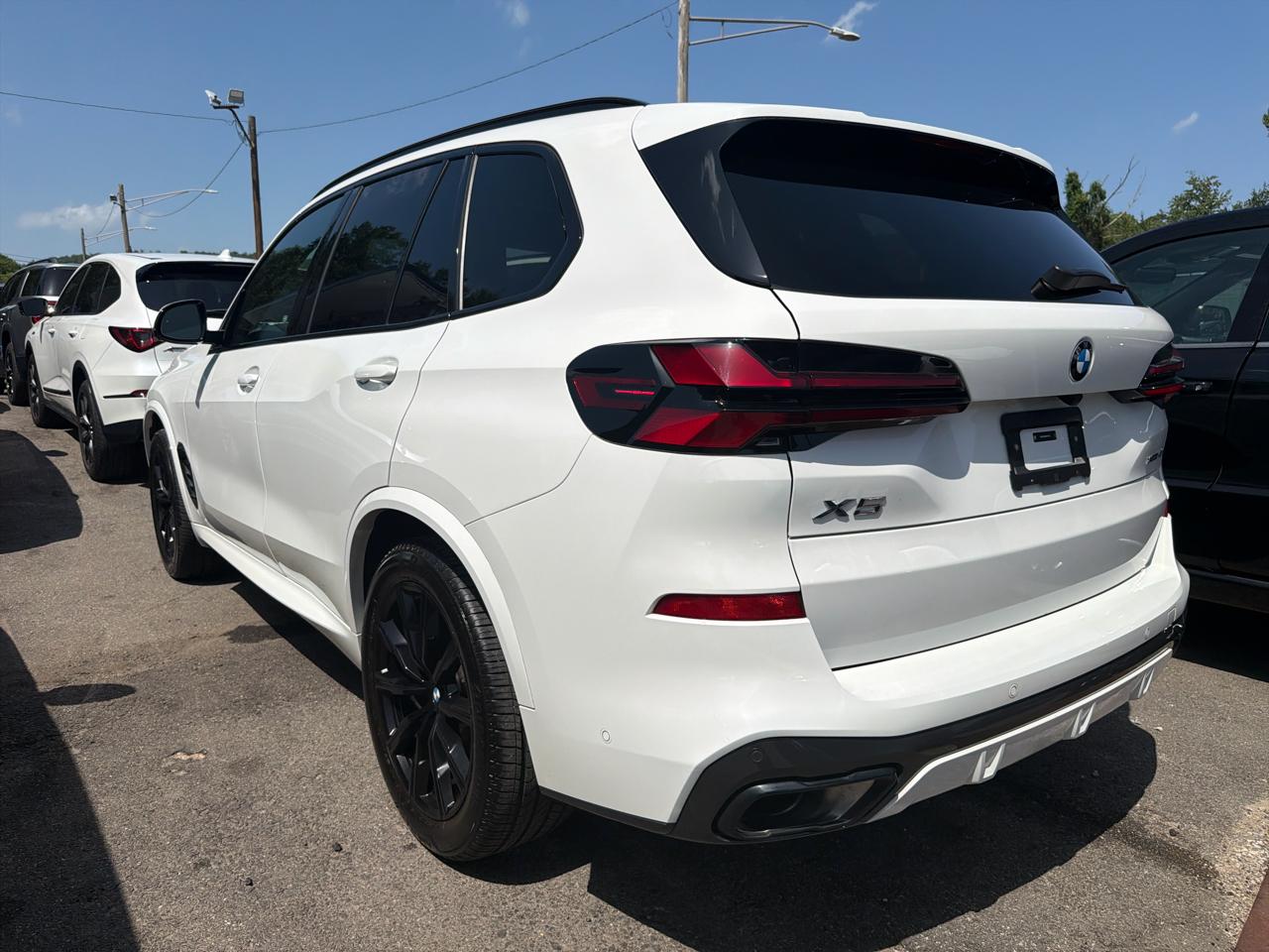 BMW X5 xDrive40i Sports Activity Vehicle 2025
