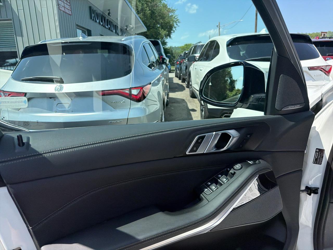 BMW X5 xDrive40i Sports Activity Vehicle 2025